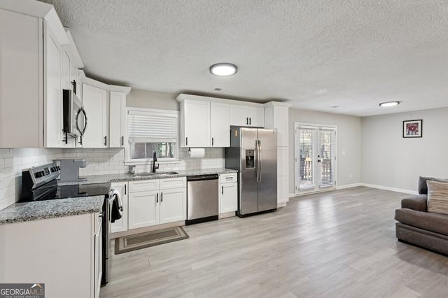 1961 Oak Leaf Court SW, Marietta, GA 30008