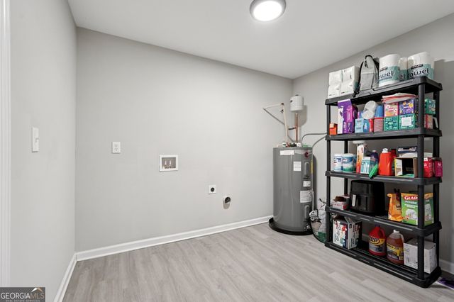 1961 Oak Leaf Court SW, Marietta, GA 30008