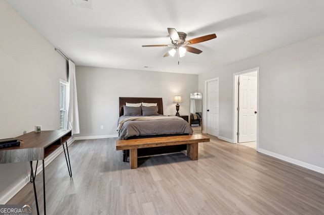 1961 Oak Leaf Court SW, Marietta, GA 30008