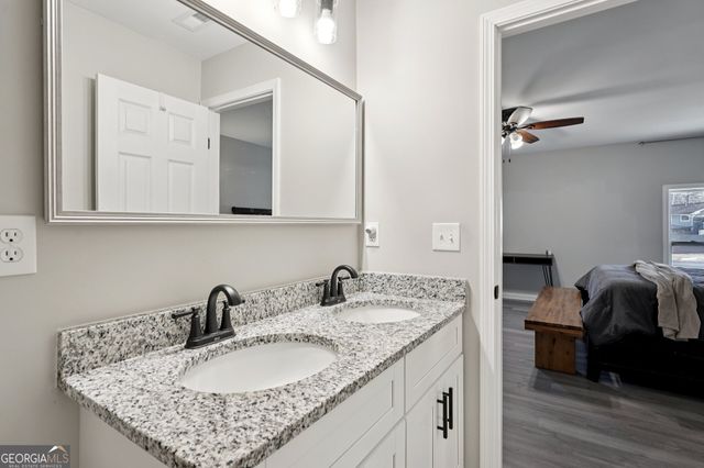 1961 Oak Leaf Court SW, Marietta, GA 30008