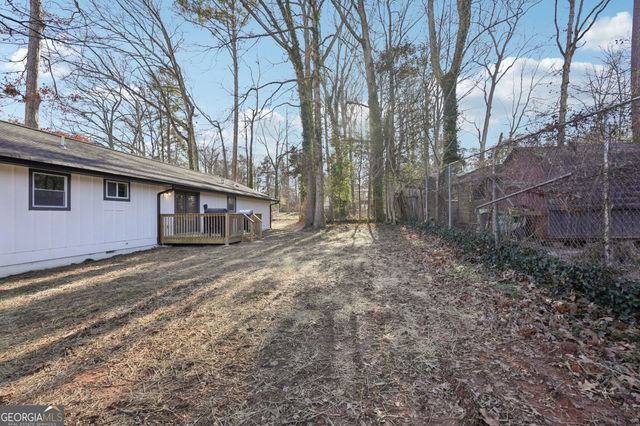 1961 Oak Leaf Court SW, Marietta, GA 30008