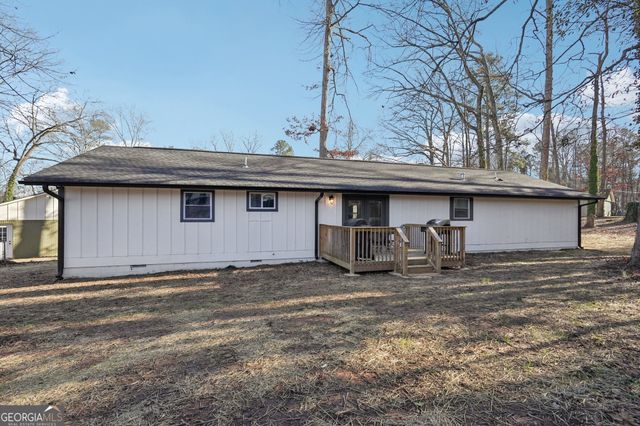 1961 Oak Leaf Court SW, Marietta, GA 30008