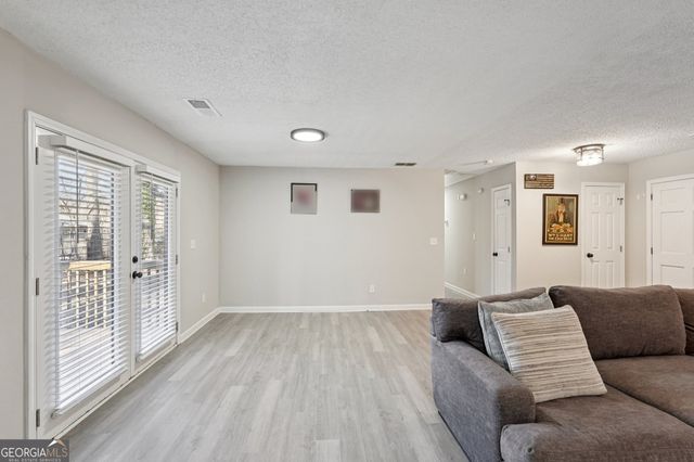 1961 Oak Leaf Court SW, Marietta, GA 30008