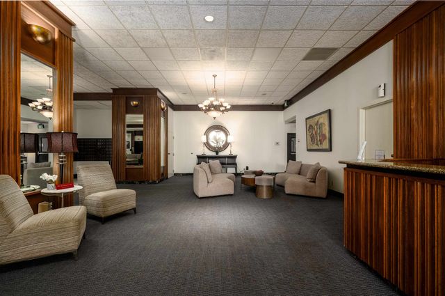 109 N Main St Apt 613, Memphis, TN 38103