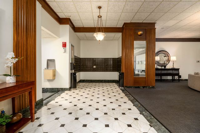 109 N Main St Apt 613, Memphis, TN 38103