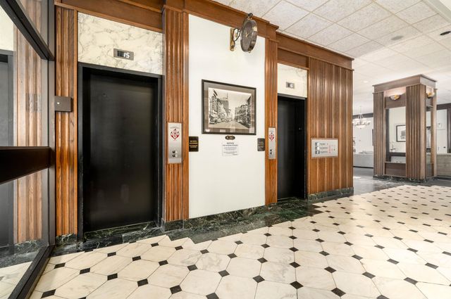 109 N Main St Apt 613, Memphis, TN 38103