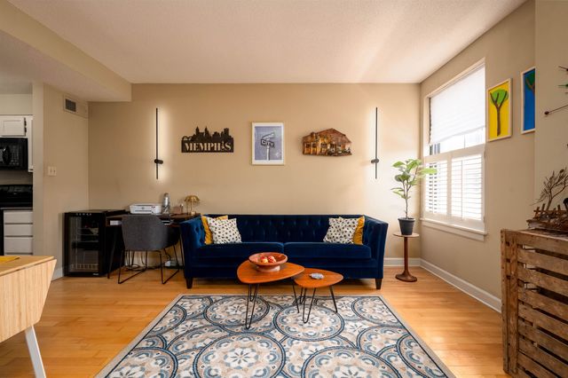 109 N Main St Apt 613, Memphis, TN 38103