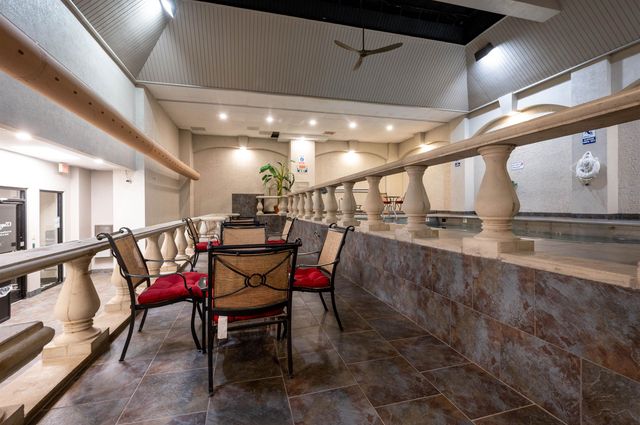 109 N Main St Apt 613, Memphis, TN 38103