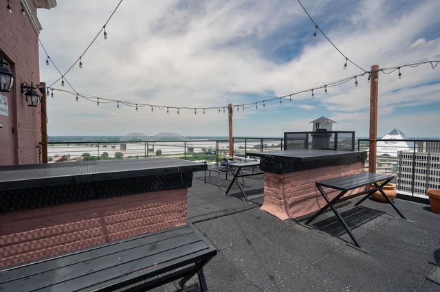 109 N Main St Apt 613, Memphis, TN 38103