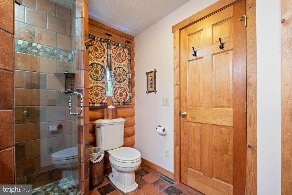 Image 22 of property listing at 125 RUTA LN, Swanton, MD 21561