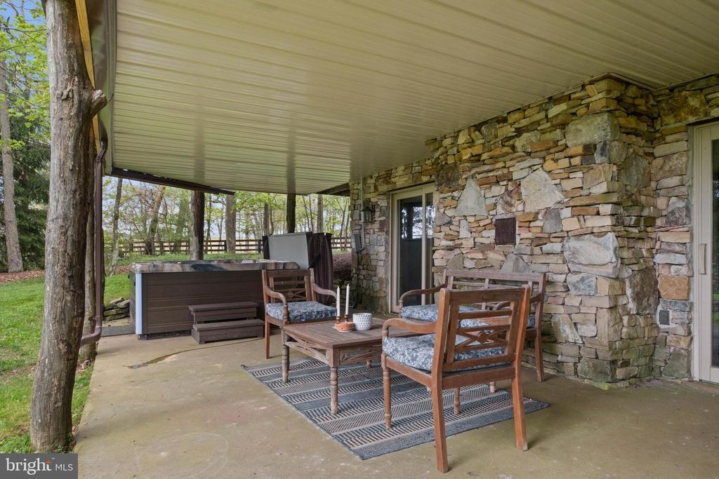 Image 57 of property listing at 125 RUTA LN, Swanton, MD 21561