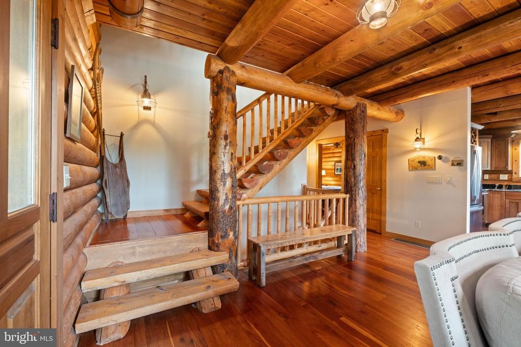 Image 6 of property listing at 125 RUTA LN, Swanton, MD 21561