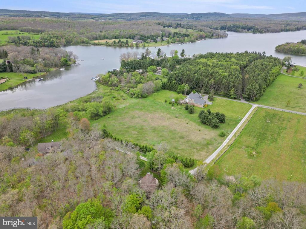 Image 69 of property listing at 125 RUTA LN, Swanton, MD 21561