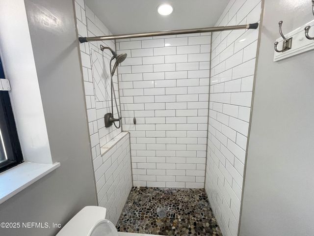 8263 CARAVELLE Drive, Jacksonville, FL 32244