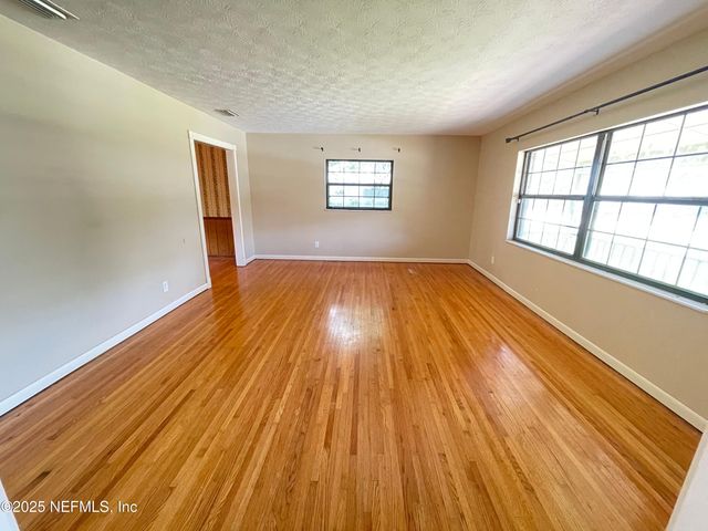 8263 CARAVELLE Drive, Jacksonville, FL 32244