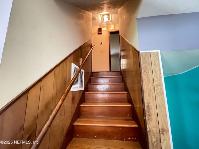 8263 CARAVELLE Drive, Jacksonville, FL 32244