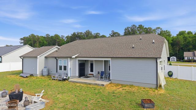 252 Earnest Way, Kenly, NC 27542