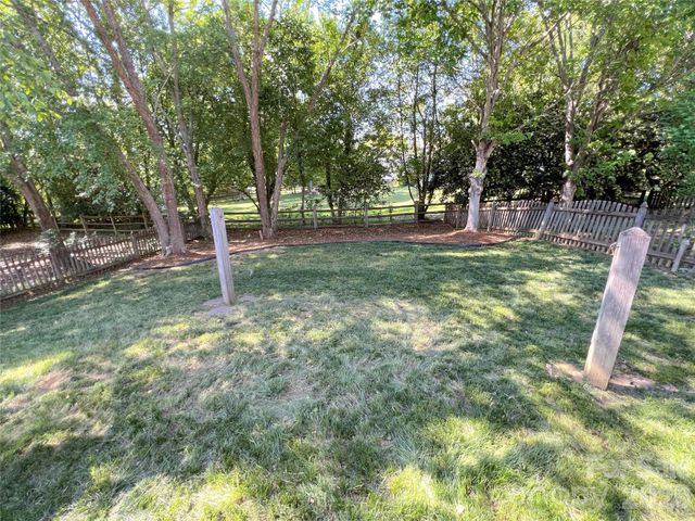 6501 Outer Bridge Lane, Charlotte, NC 28270