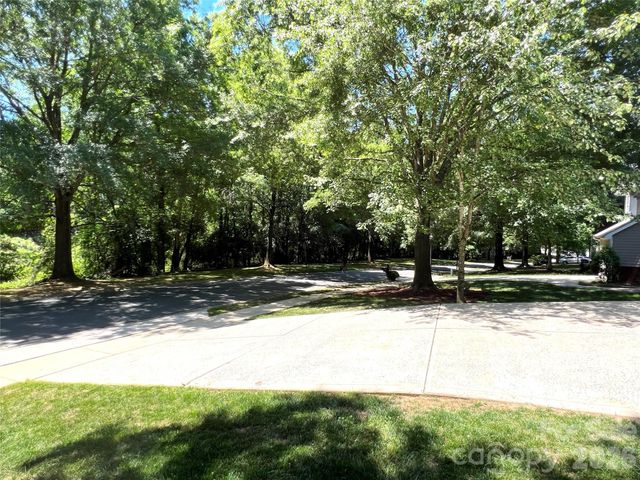 6501 Outer Bridge Lane, Charlotte, NC 28270