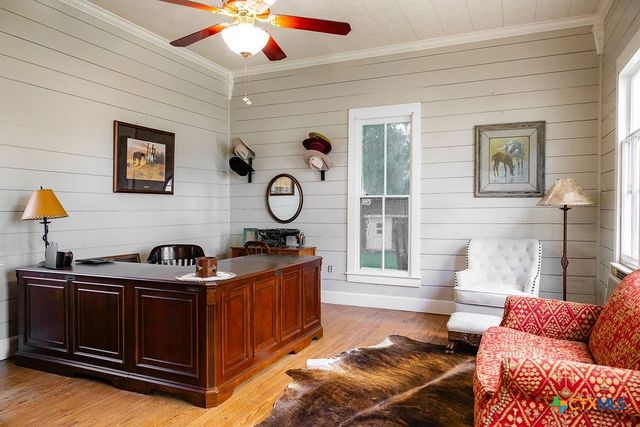 509 Hanover Street, Edna, TX 77957