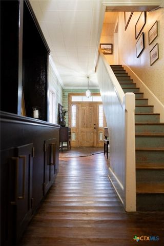 509 Hanover Street, Edna, TX 77957