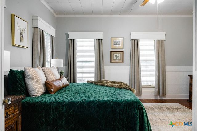 509 Hanover Street, Edna, TX 77957