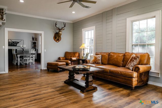 509 Hanover Street, Edna, TX 77957