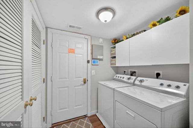 904 HARRISON CIR, Alexandria, VA 22304