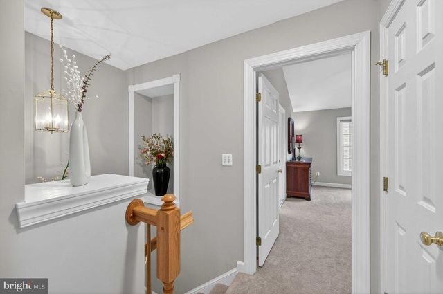 904 HARRISON CIR, Alexandria, VA 22304