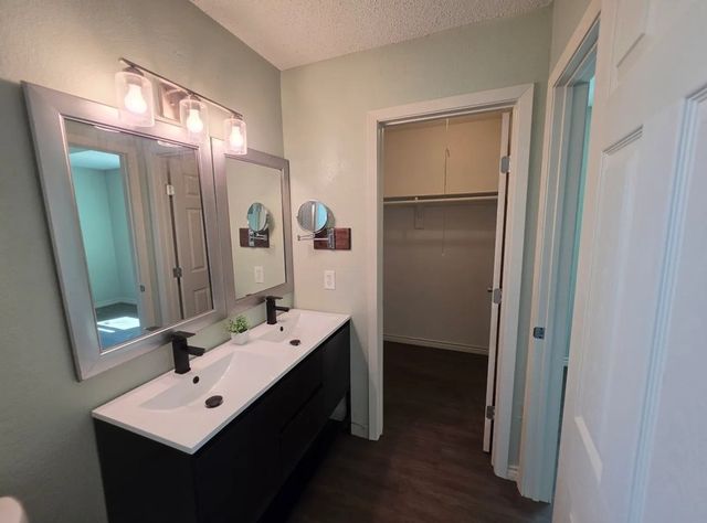 421 Allencrest Drive, White Settlement, TX 76108