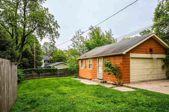 1332 W Washington Boulevard, Fort Wayne, IN 46802