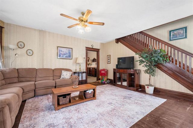 306 East Emmaus Avenue, Allentown City, PA 18103