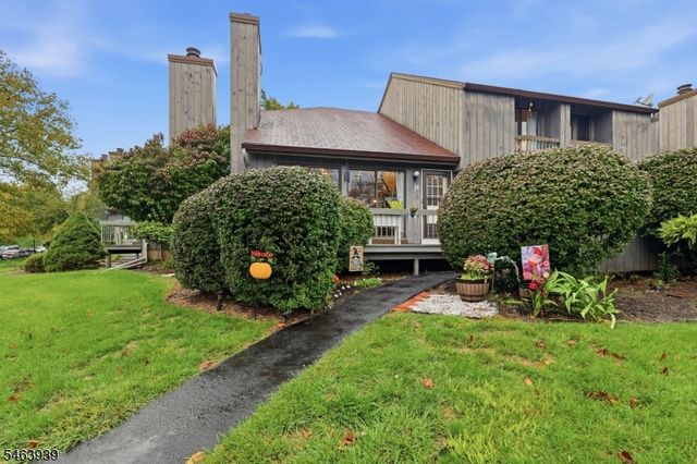 300 Gemini Dr 3C, Hillsborough Twp., NJ 08844