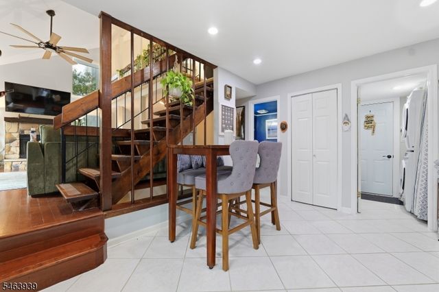 300 Gemini Dr 3C, Hillsborough Twp., NJ 08844