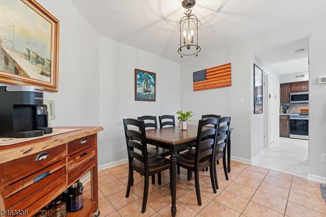 300 Gemini Dr 3C, Hillsborough Twp., NJ 08844