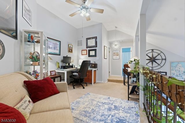 300 Gemini Dr 3C, Hillsborough Twp., NJ 08844