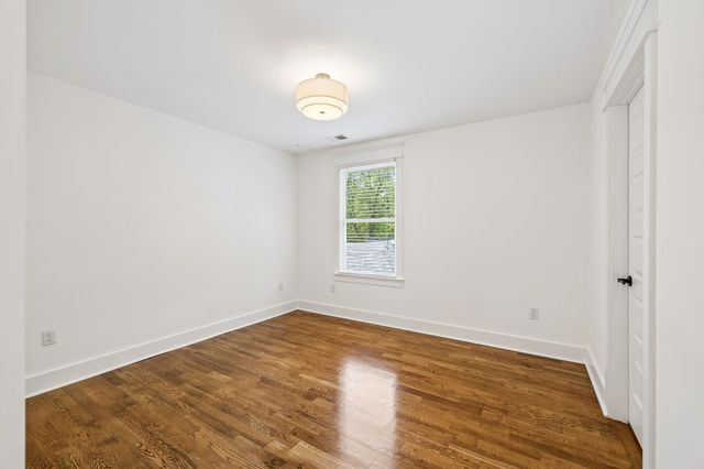 1212A Pennock Ave, Nashville, TN 37207