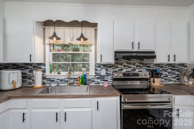 636 Poplar Drive, Shelby, NC 28152
