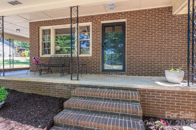 636 Poplar Drive, Shelby, NC 28152