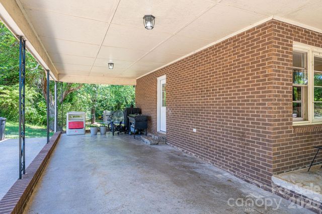 636 Poplar Drive, Shelby, NC 28152
