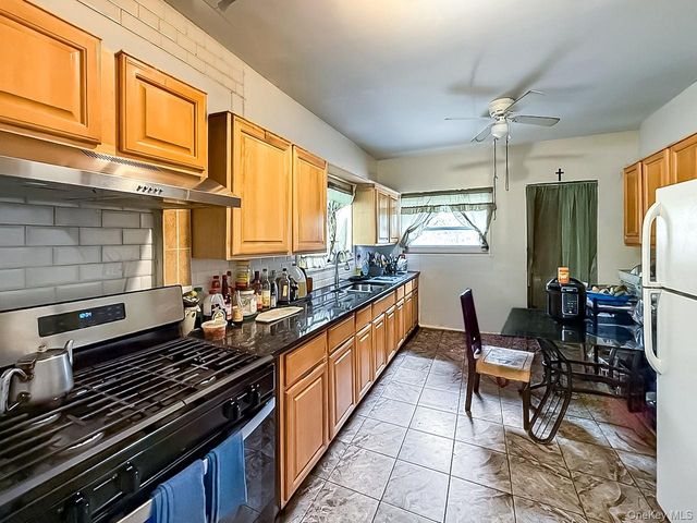 247 East 26th Street, Brooklyn, NY 11226