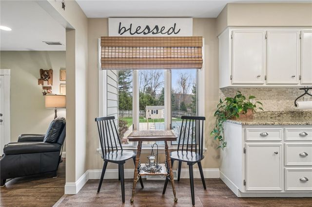 807 Cochran Drive, Hempfield Twp, PA 15601