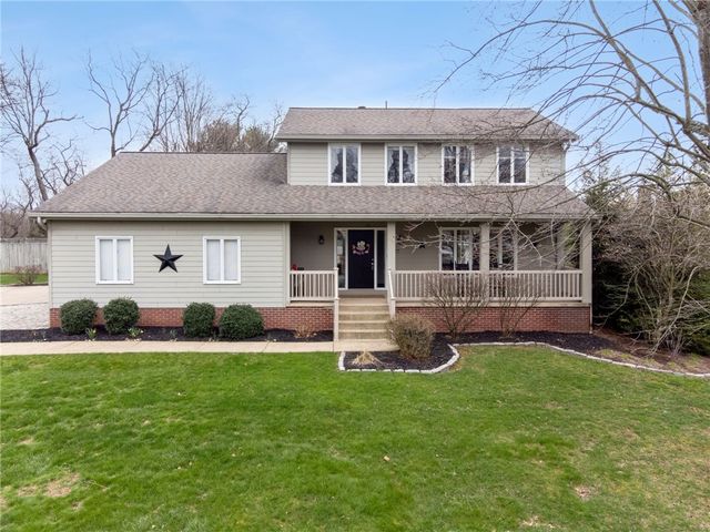 807 Cochran Drive, Hempfield Twp, PA 15601
