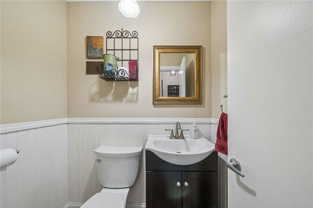 807 Cochran Drive, Hempfield Twp, PA 15601