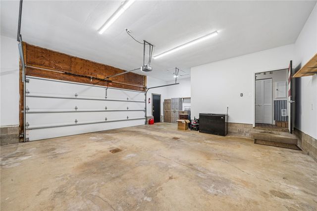 807 Cochran Drive, Hempfield Twp, PA 15601