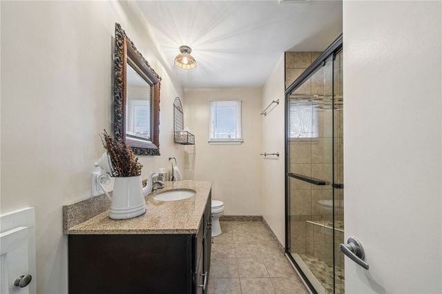 807 Cochran Drive, Hempfield Twp, PA 15601