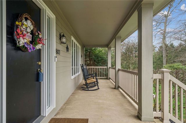 807 Cochran Drive, Hempfield Twp, PA 15601