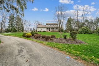 807 Cochran Drive, Hempfield Twp, PA 15601