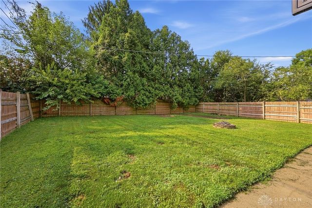 2013 Connecticut Drive, Xenia, OH 45385