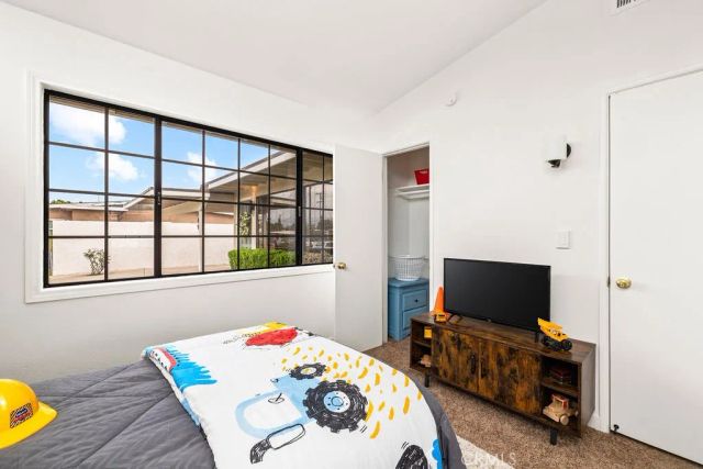 249 W Alru, Rialto, CA 92376